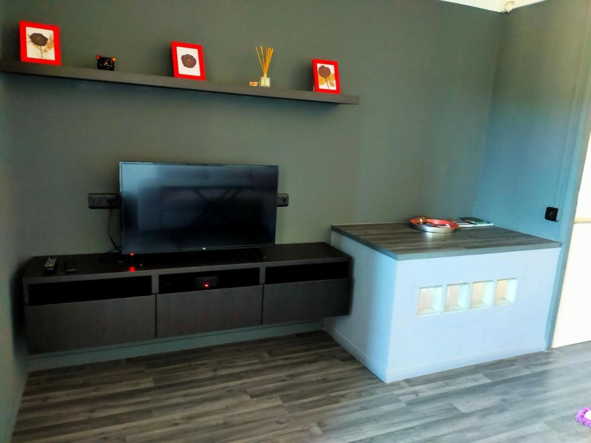 Appartement En Duplex Au 3Ieme Etage Sans Ascenseur Hyères Exteriér fotografie