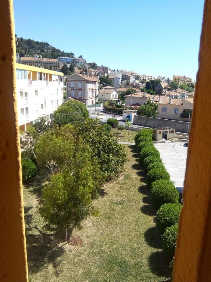 Appartement En Duplex Au 3Ieme Etage Sans Ascenseur Hyères Exteriér fotografie